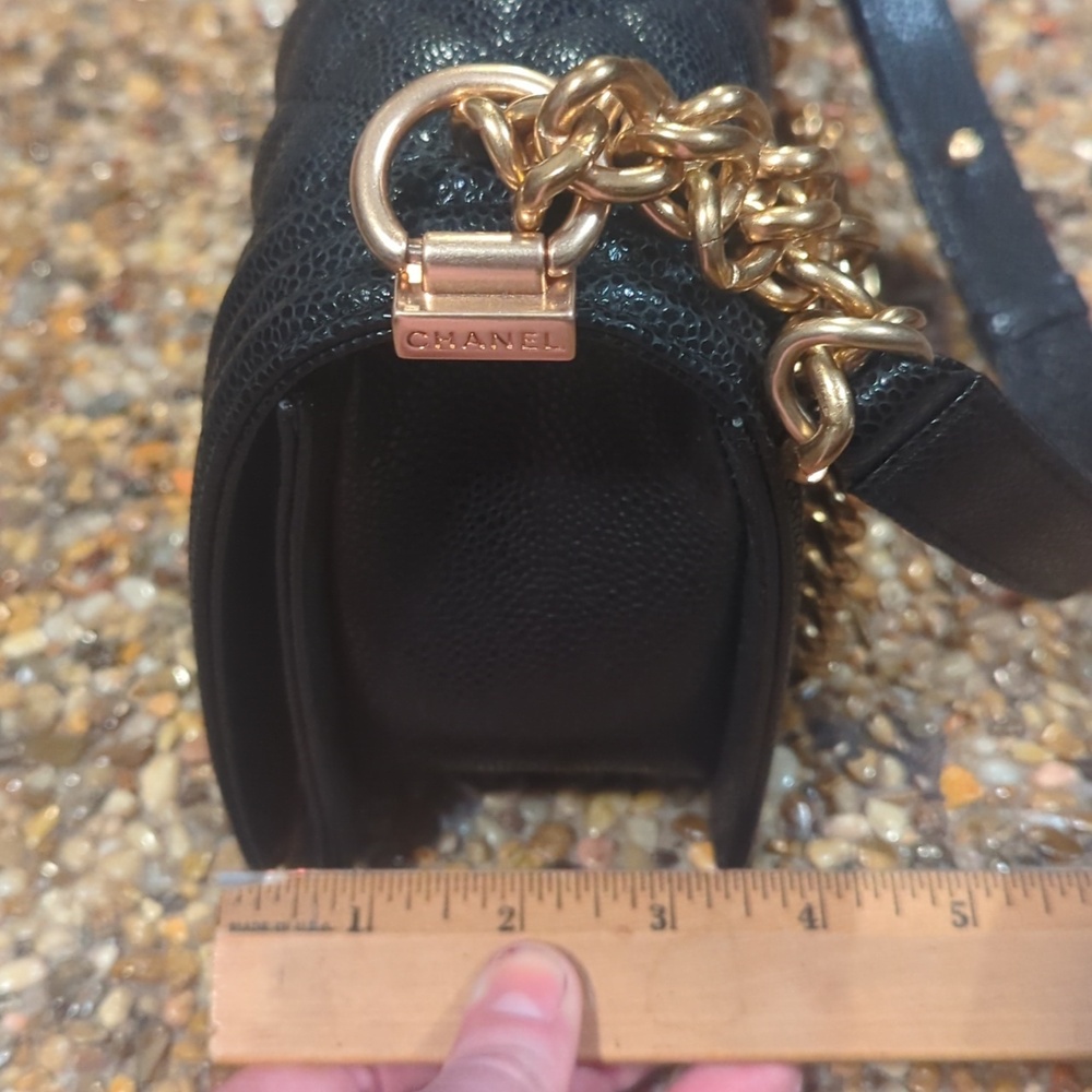 Authentic Chic Black Quilted Chain Bag - Picture 10 of 10